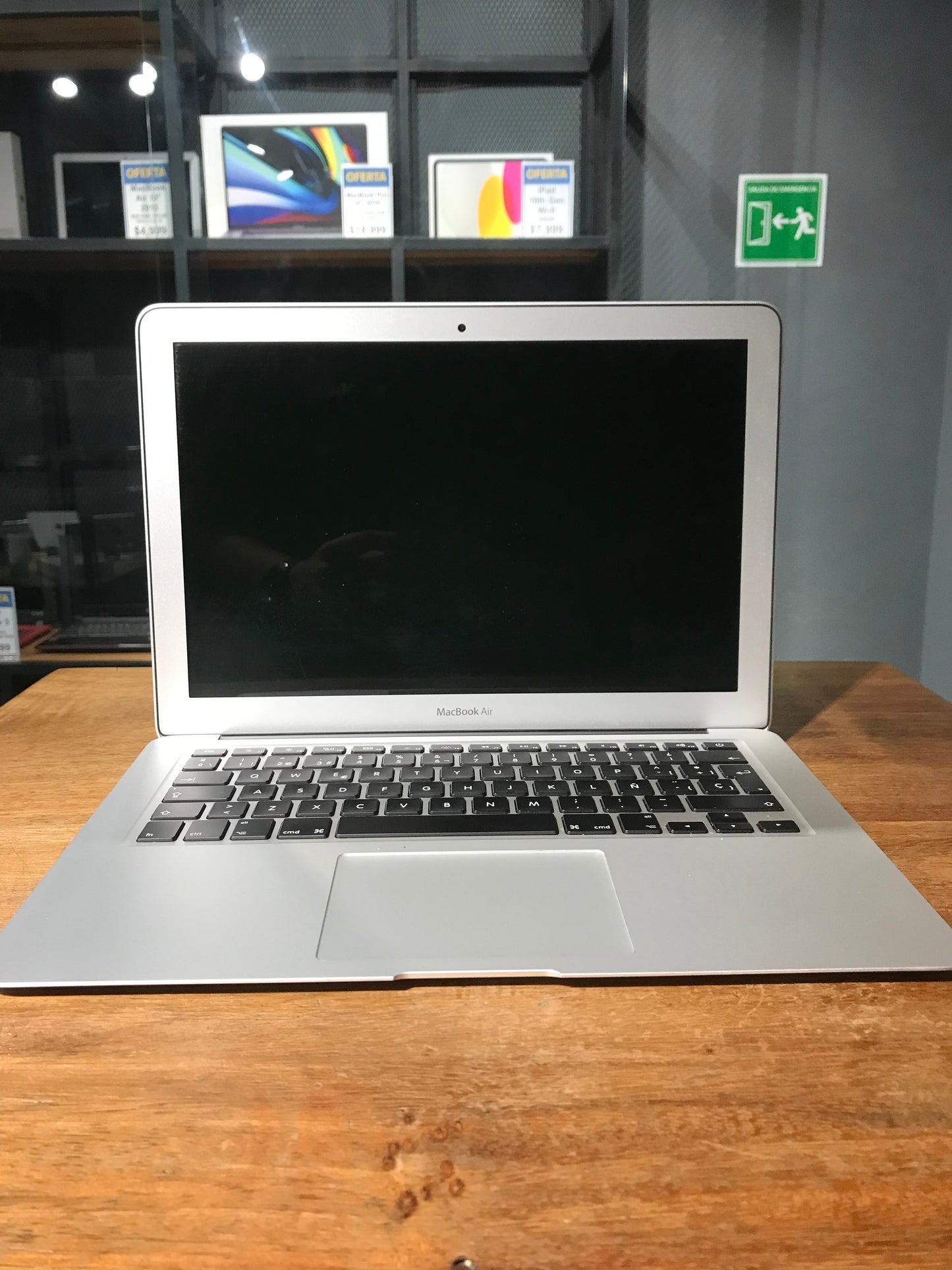 MacBook Air 13" 2017 (Producto Unico)
