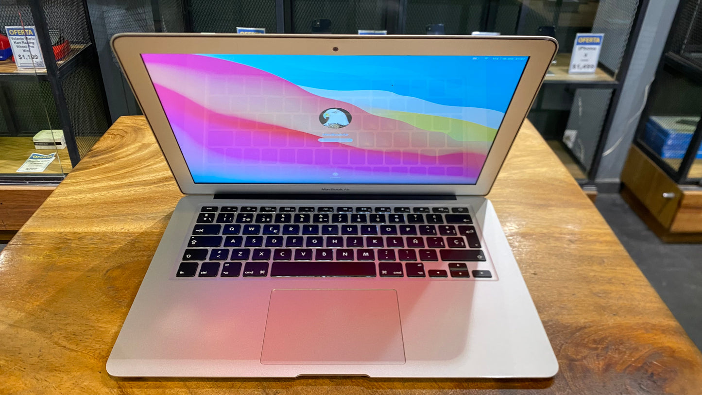 MacBook Air 13" 2013 128GB / 4GB RAM