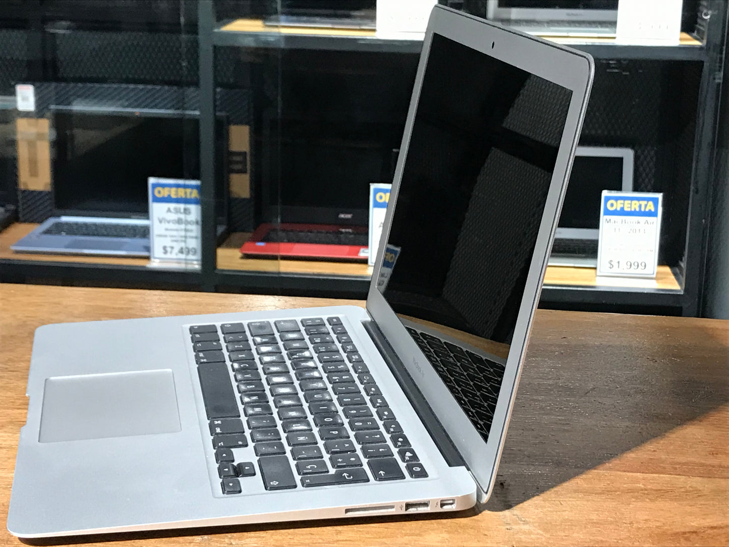 MacBook Air 13" 2014 (Producto Unico)