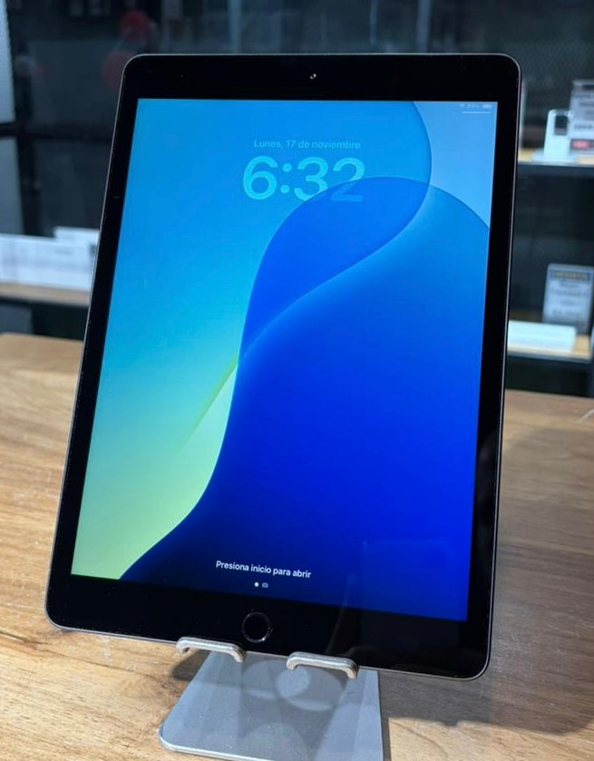 iPad 7th gen 32GB