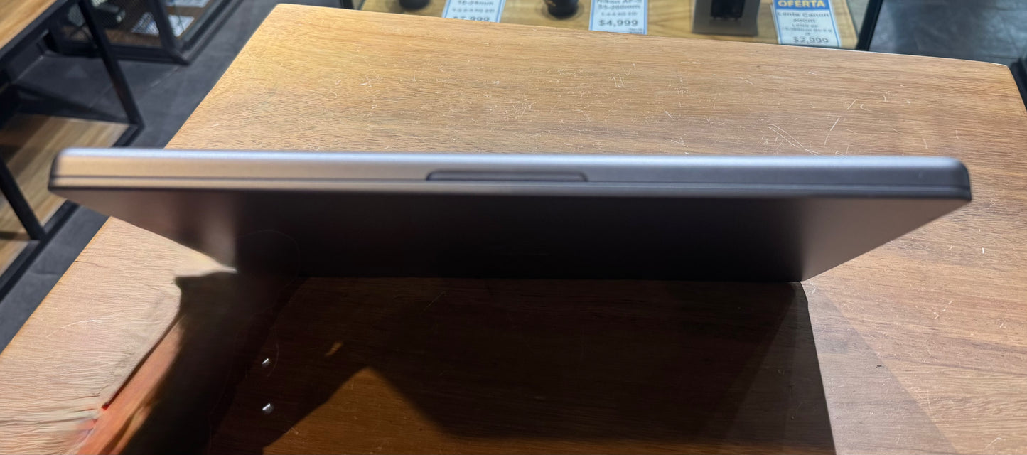 MacBook Pro 2021 M1 Pro 512GB SDD / 16GB RAM (Producto Único)