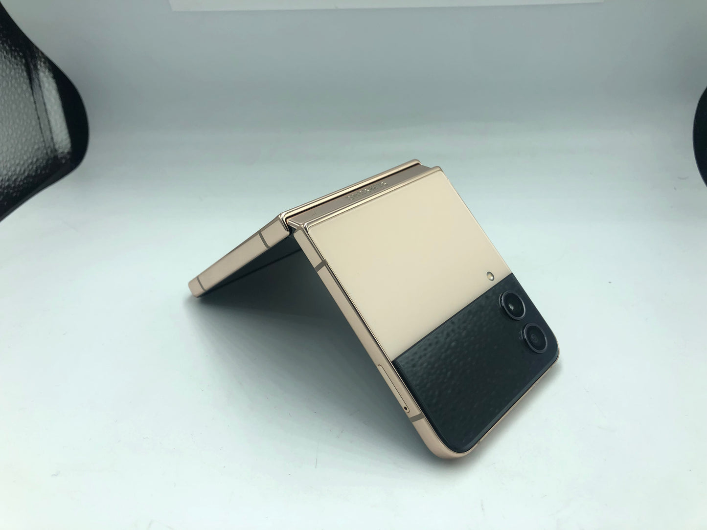 Samsung Galaxy Z Flip 4 128GB (Producto Unico)