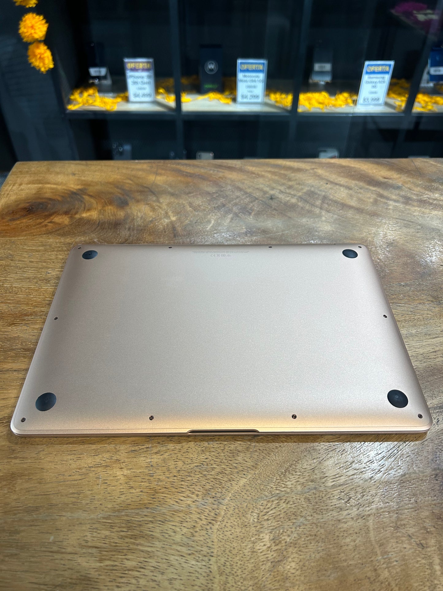 MacBook Air 13" 2020 (Producto Unico)