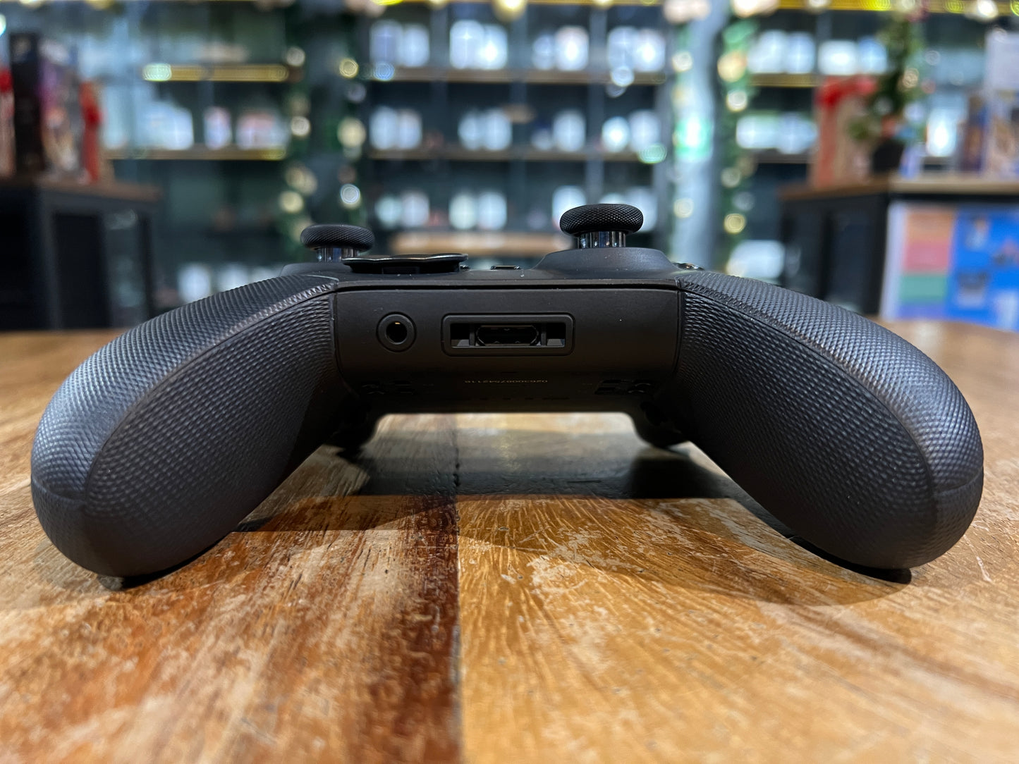 XBOX Series X 1TB + Mando Inalámbrico Elite Series 2 (Producto Unico)