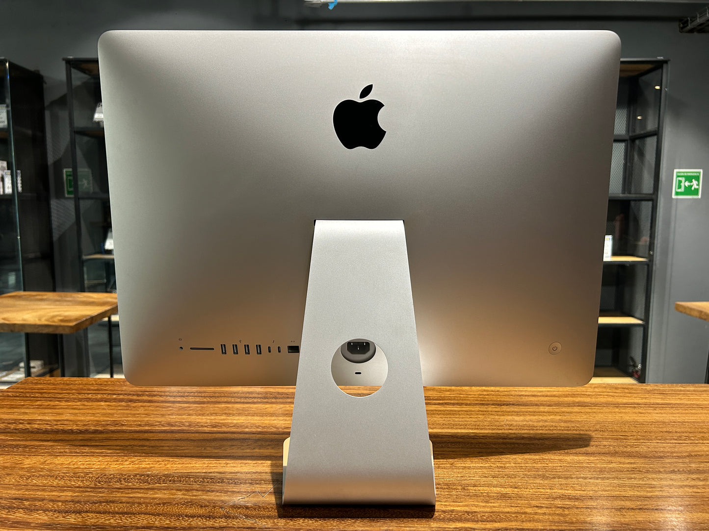 iMac 21.5" 2019 4K 1TB SSD (Producto Unico)