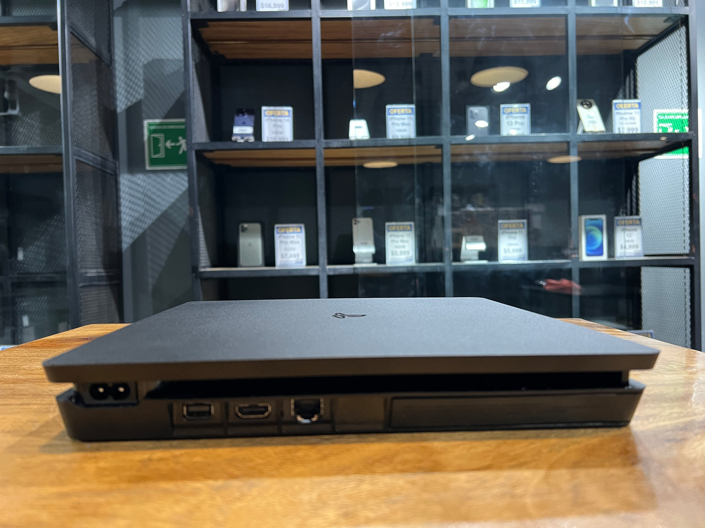 PlayStation 4 Slim 1Tb (Producto Único)