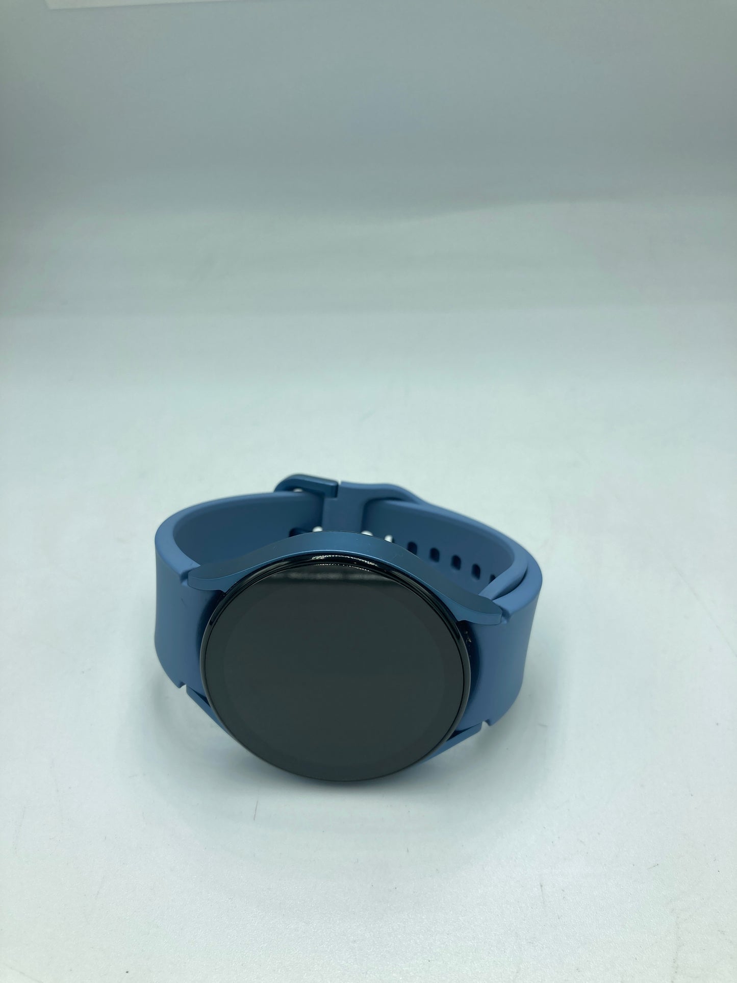 Samsung Galaxy Watch5 44mm (Producto Único)