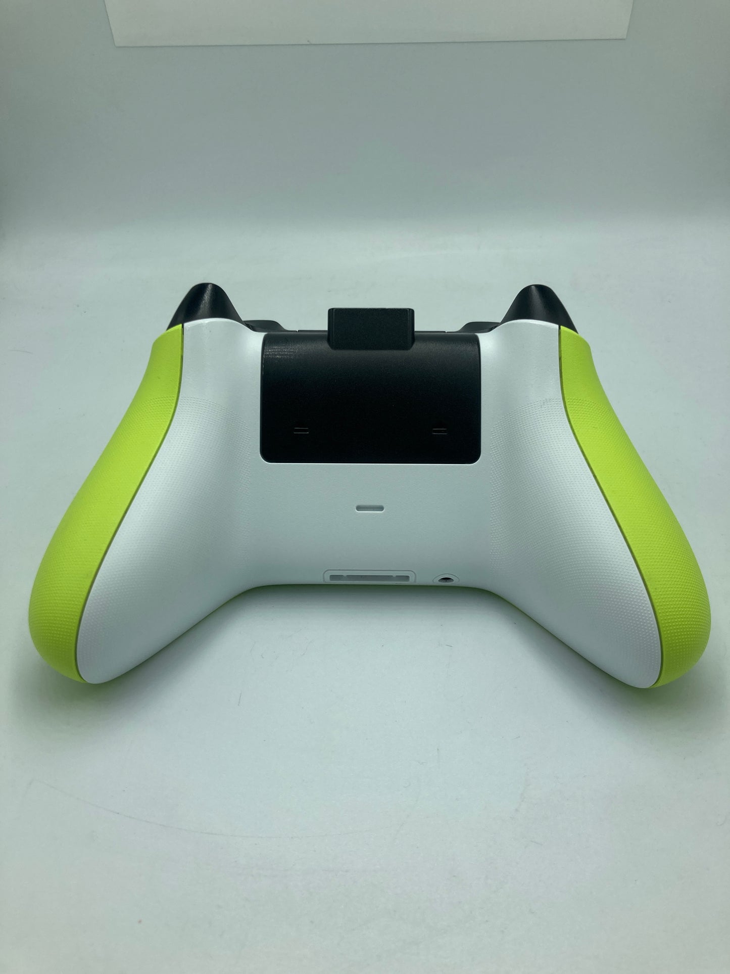 Control Inalámbrico Xbox con Carga y Juega (Producto Único)