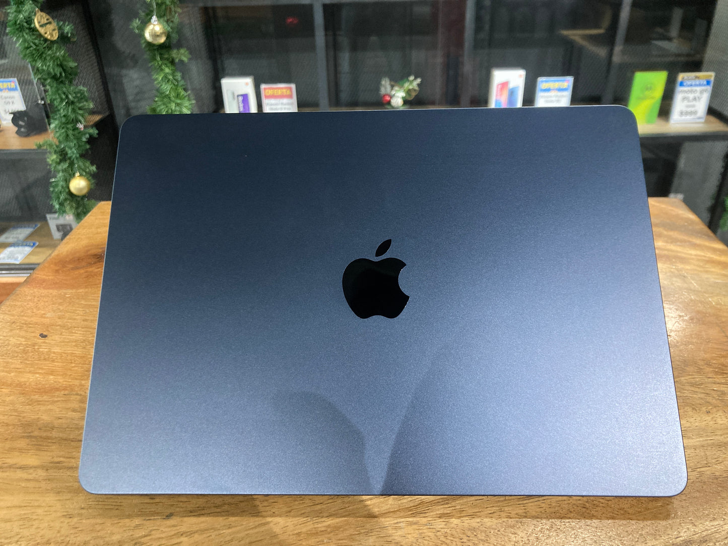 MacBook Air 13" 2022 M2 (Producto Unico)