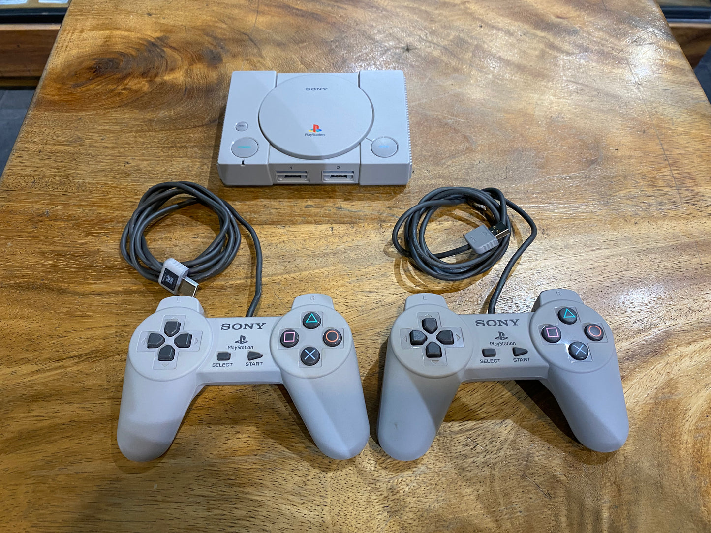 PlayStation Classic Mini - 20 Juegos Incluidos (Producto Unico)