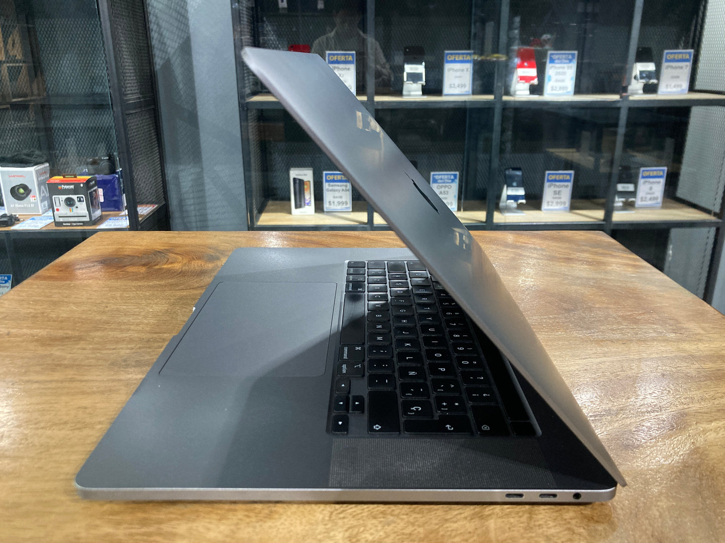 MacBook Pro 16" 2019 TouchBar (Producto Único)