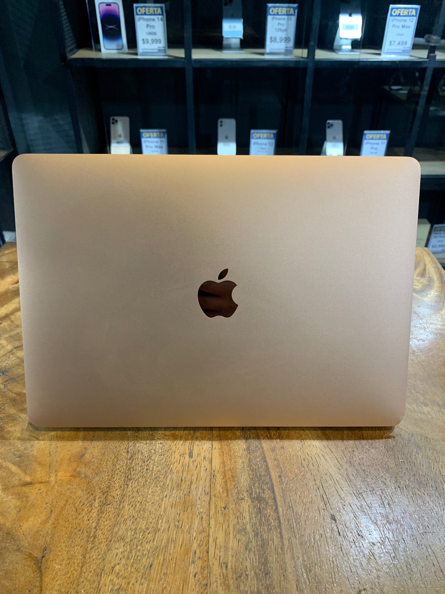 MacBook Air 13" 2020 Retina 256GB (Producto Unico)
