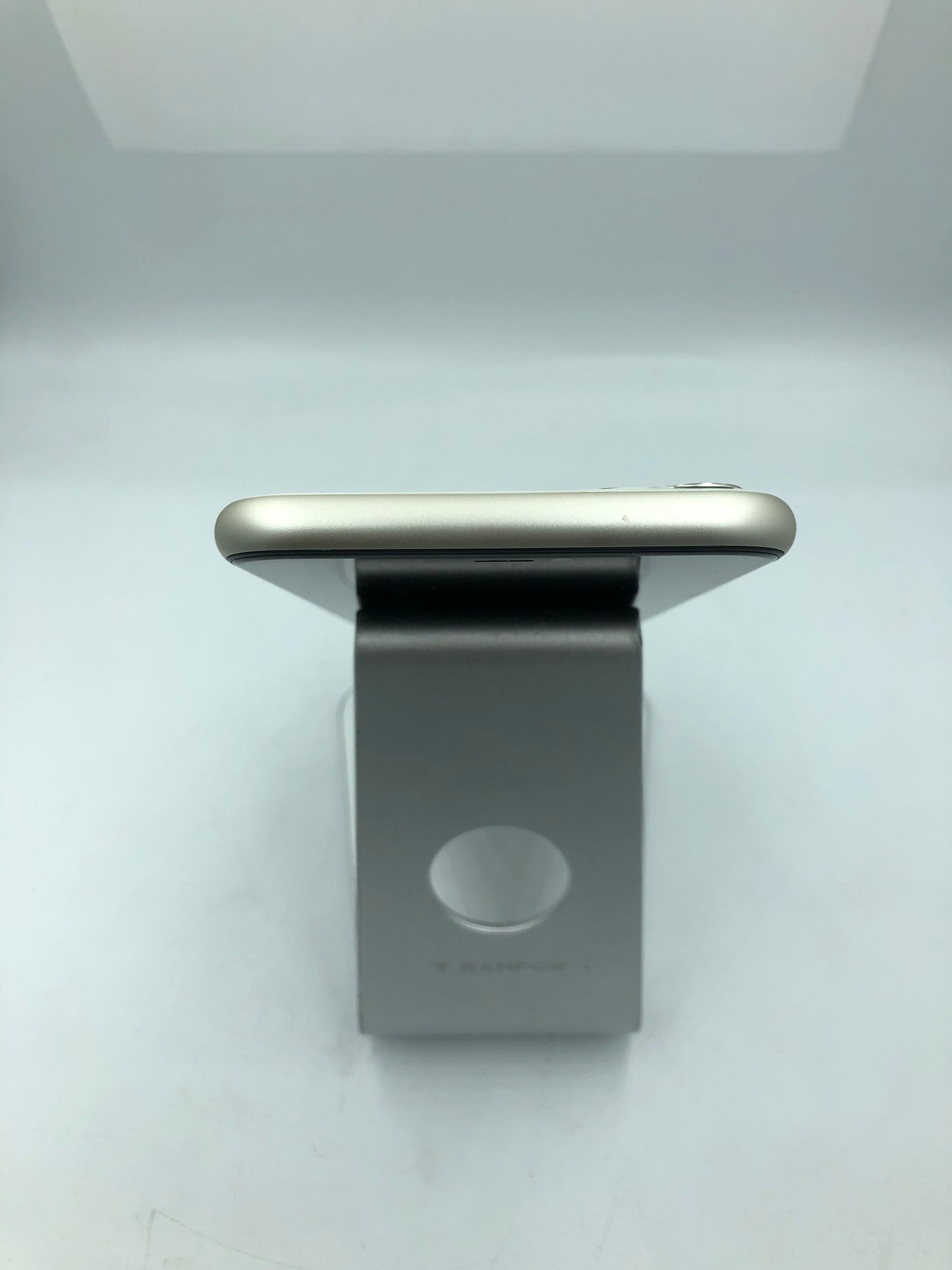 iPhone 11 64 GB (Producto Único)