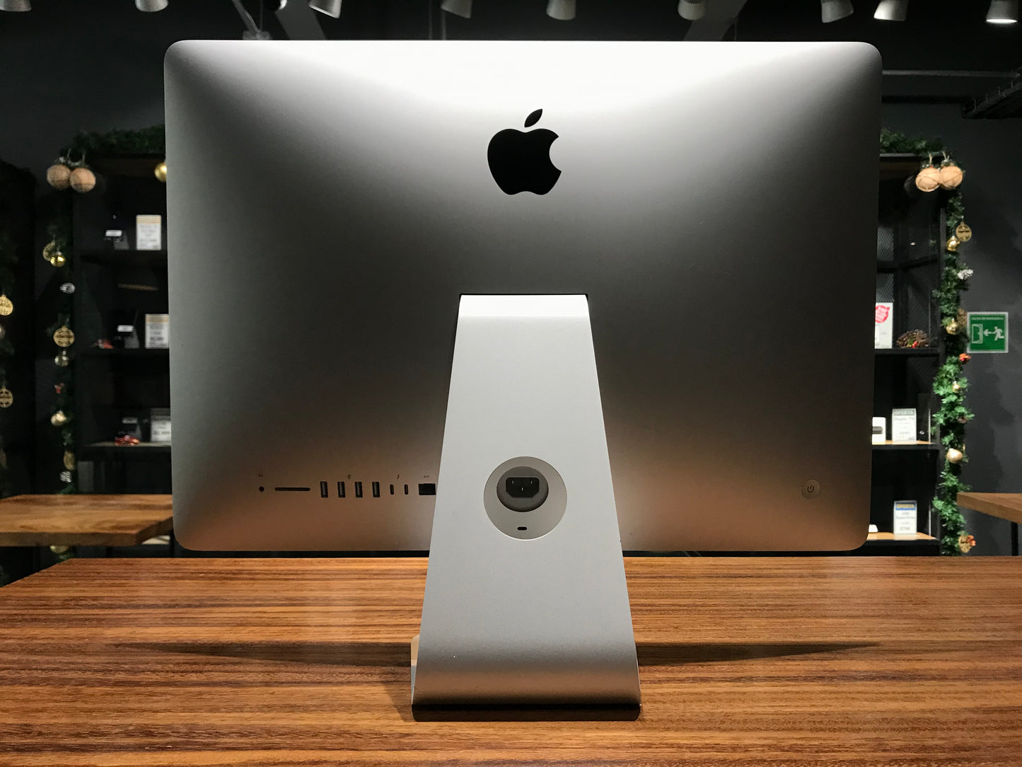 iMac 21" 2019 8GB RAM/1TB HDD (Producto Unico)
