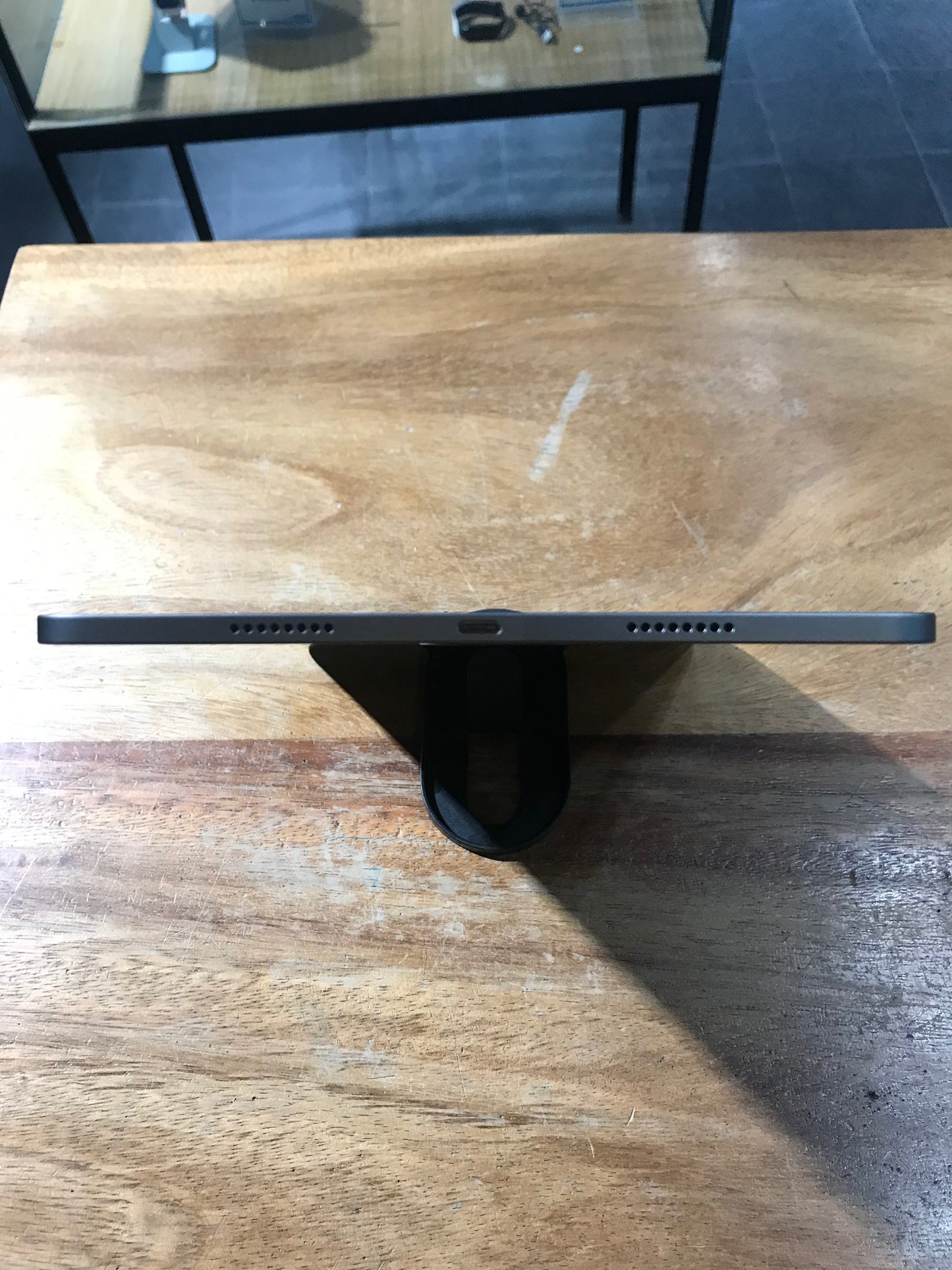 iPad Pro 11" 4th Gen M2 128GB (Producto Unico)