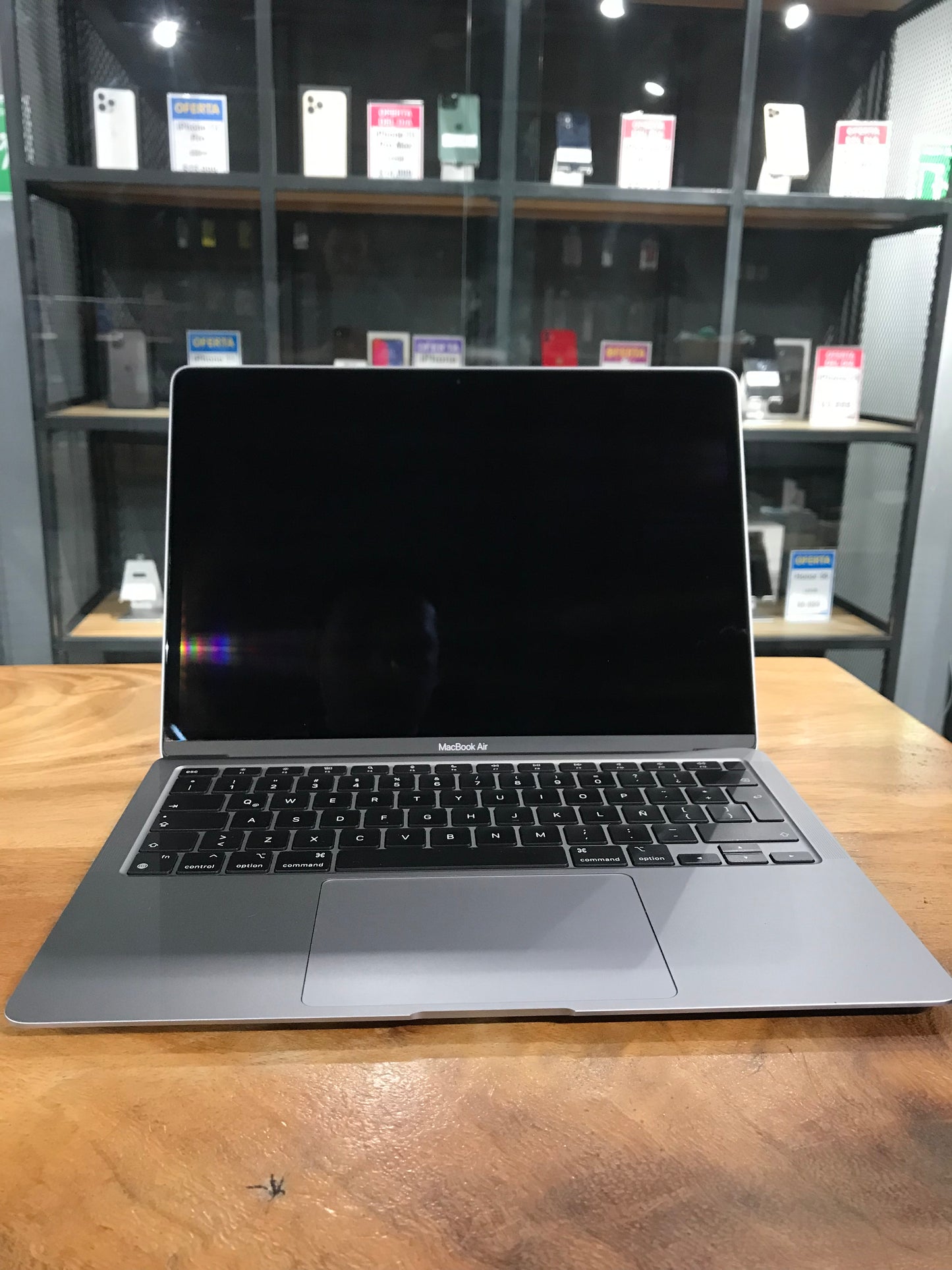 MacBook Air 13" 2020 (Producto Unico)