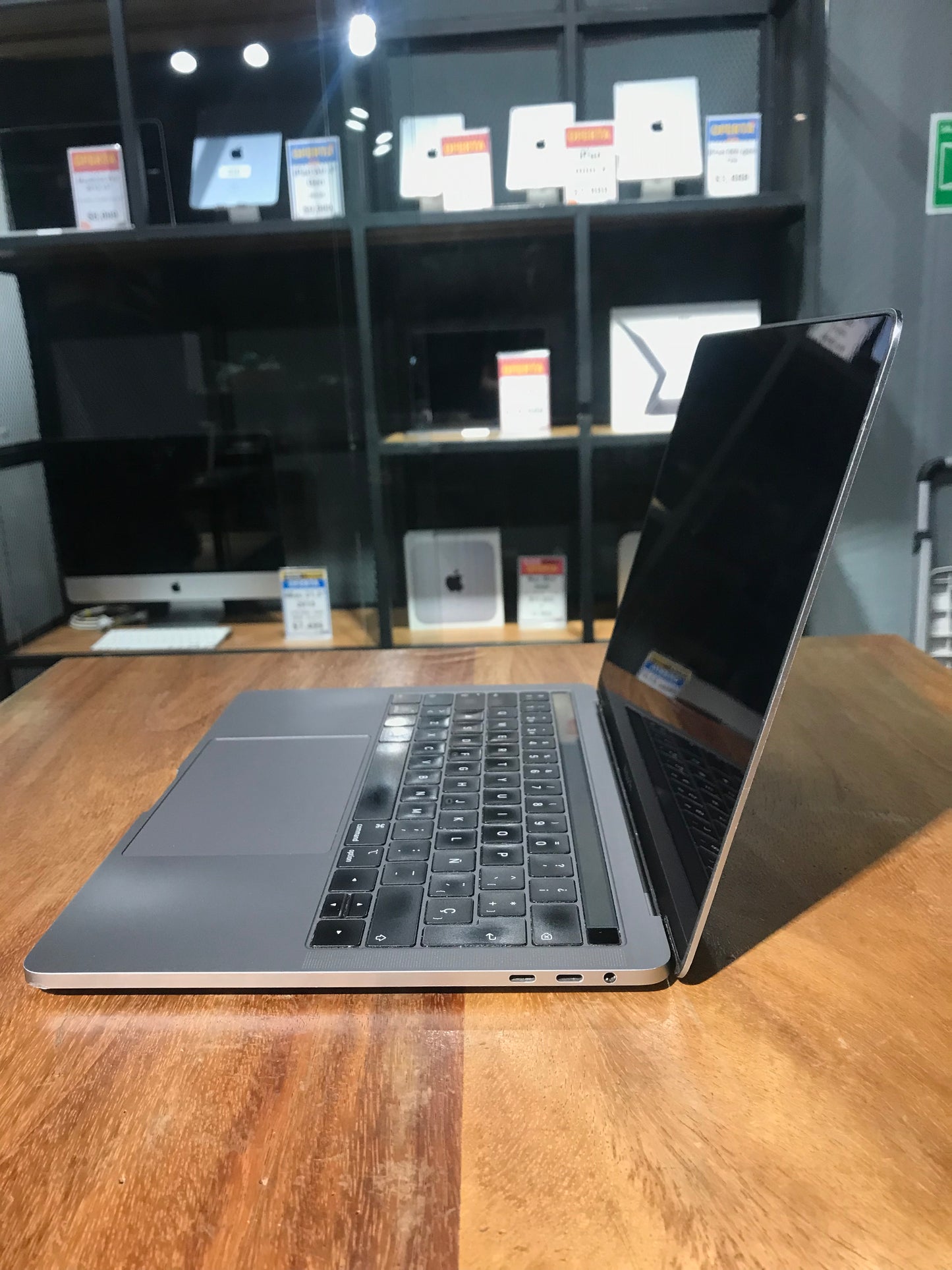 MacBook Pro 2019 13" (Producto Unico)