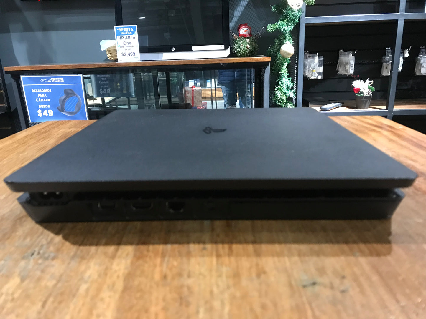 PlayStation 4 Slim 1TB (Producto Único)