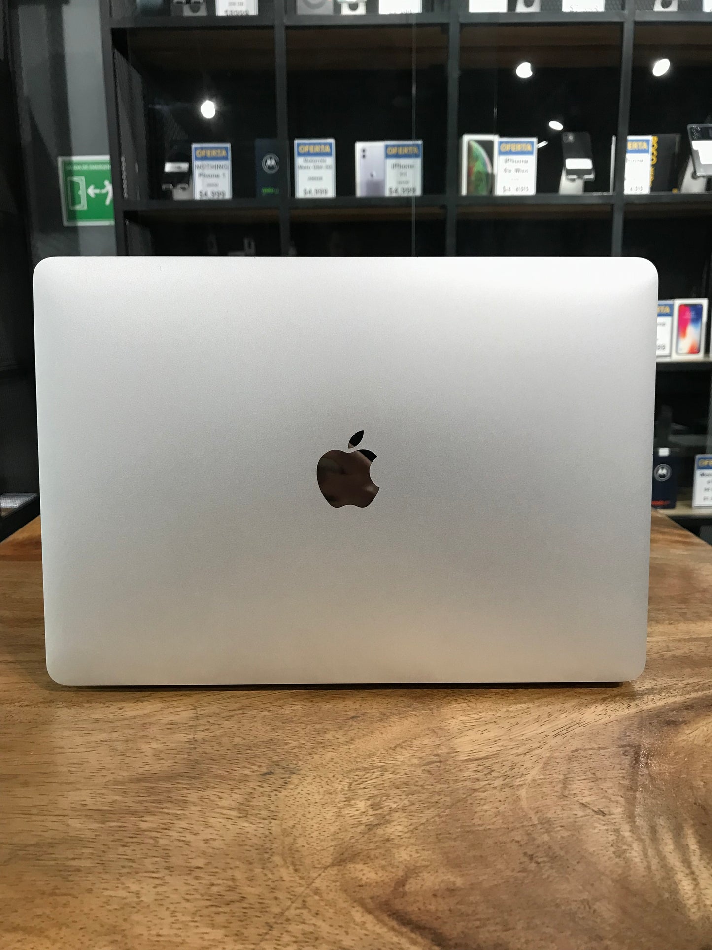 MacBook Pro M1. 2020 13" 256GB (Producto Unico)