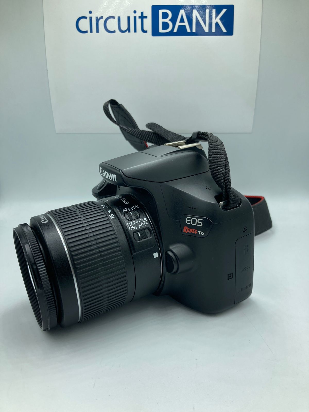 Canon EOS Rebel T6 (Producto Único)