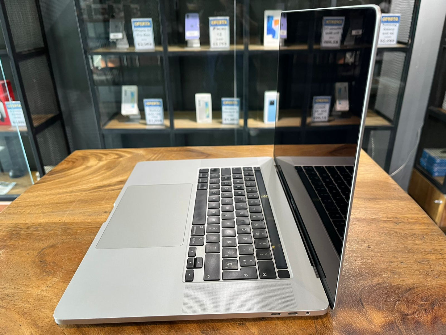 MacBook Pro 16" 2019 512GB / 16GB RAM