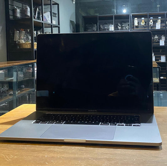 MacBook Pro 2019 16" 512GB / 16GB RAM Touch Bar