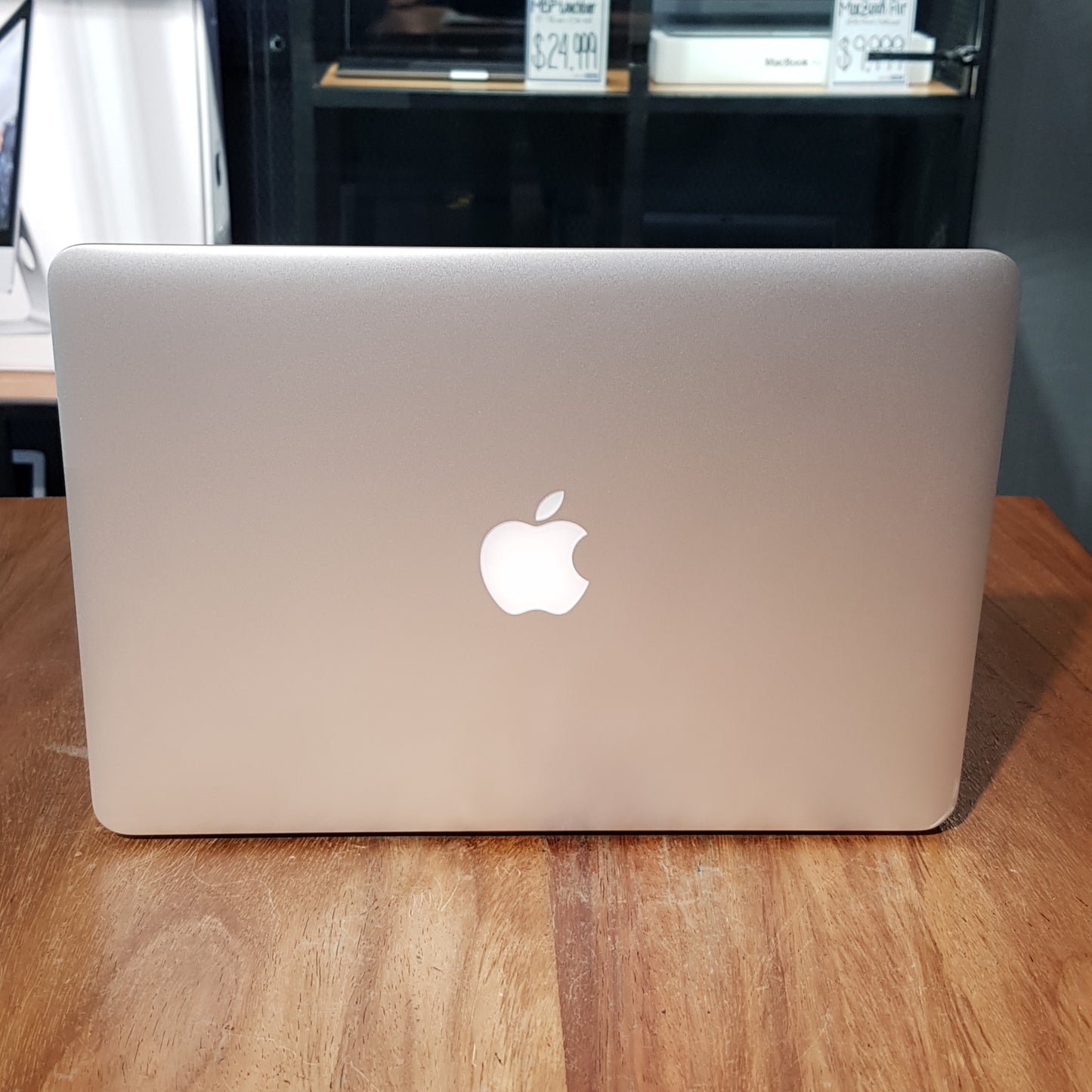 Macbook Pro Retina 13" (Producto Único)