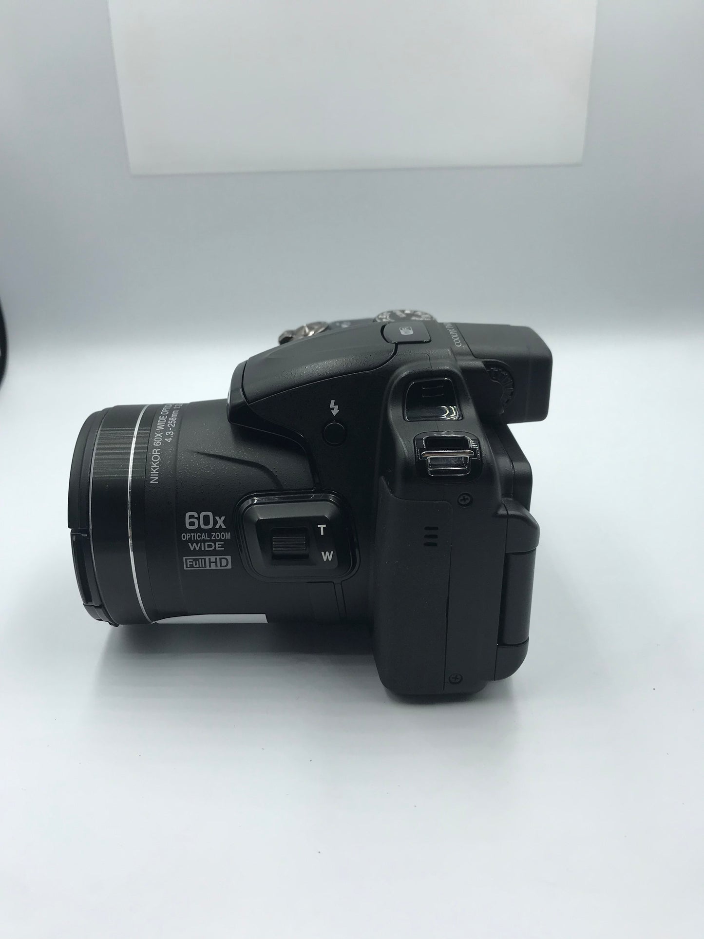 Nikon CoolPix P600 (Producto Único)