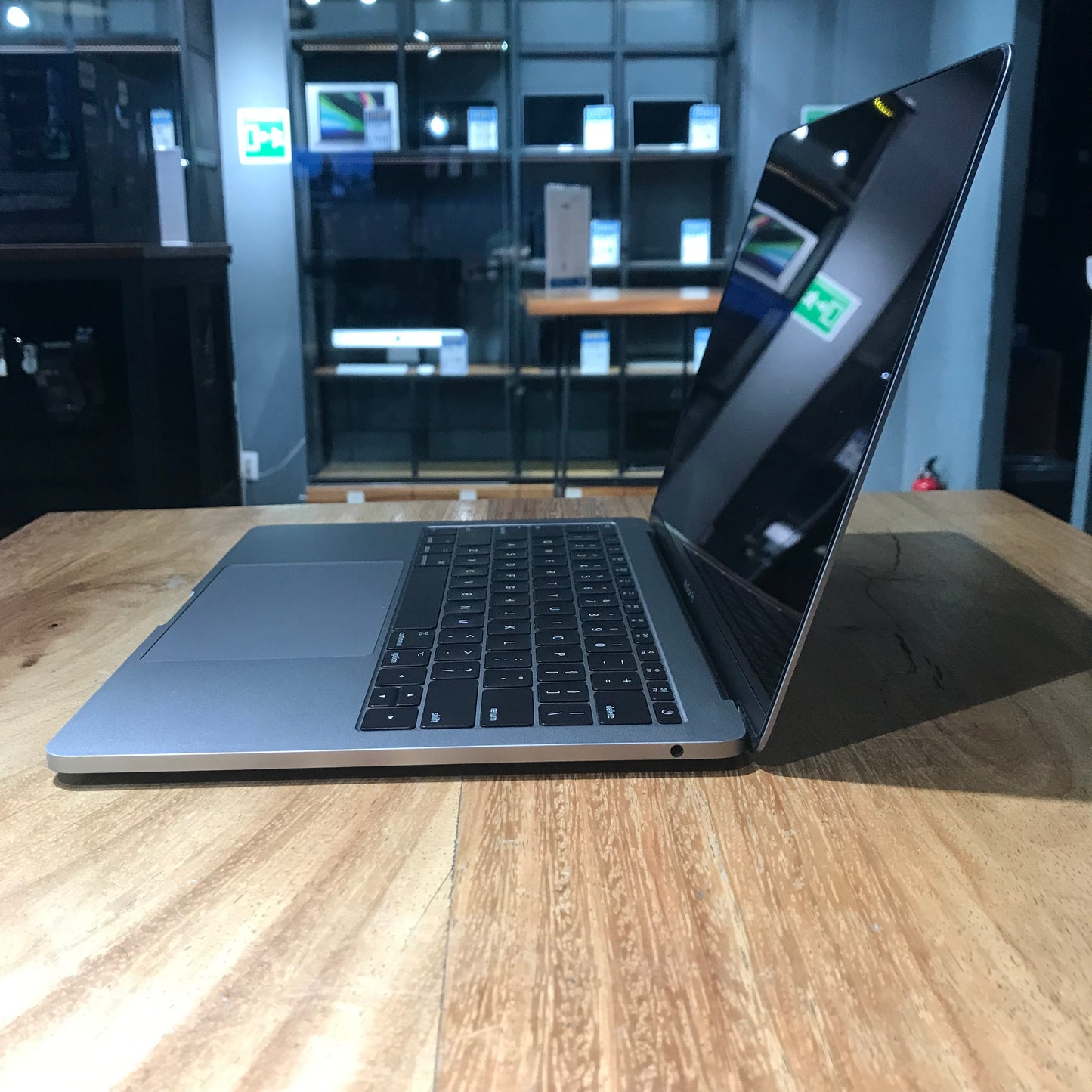 MacBook Pro 13" 128gb 2017 (Producto Único)