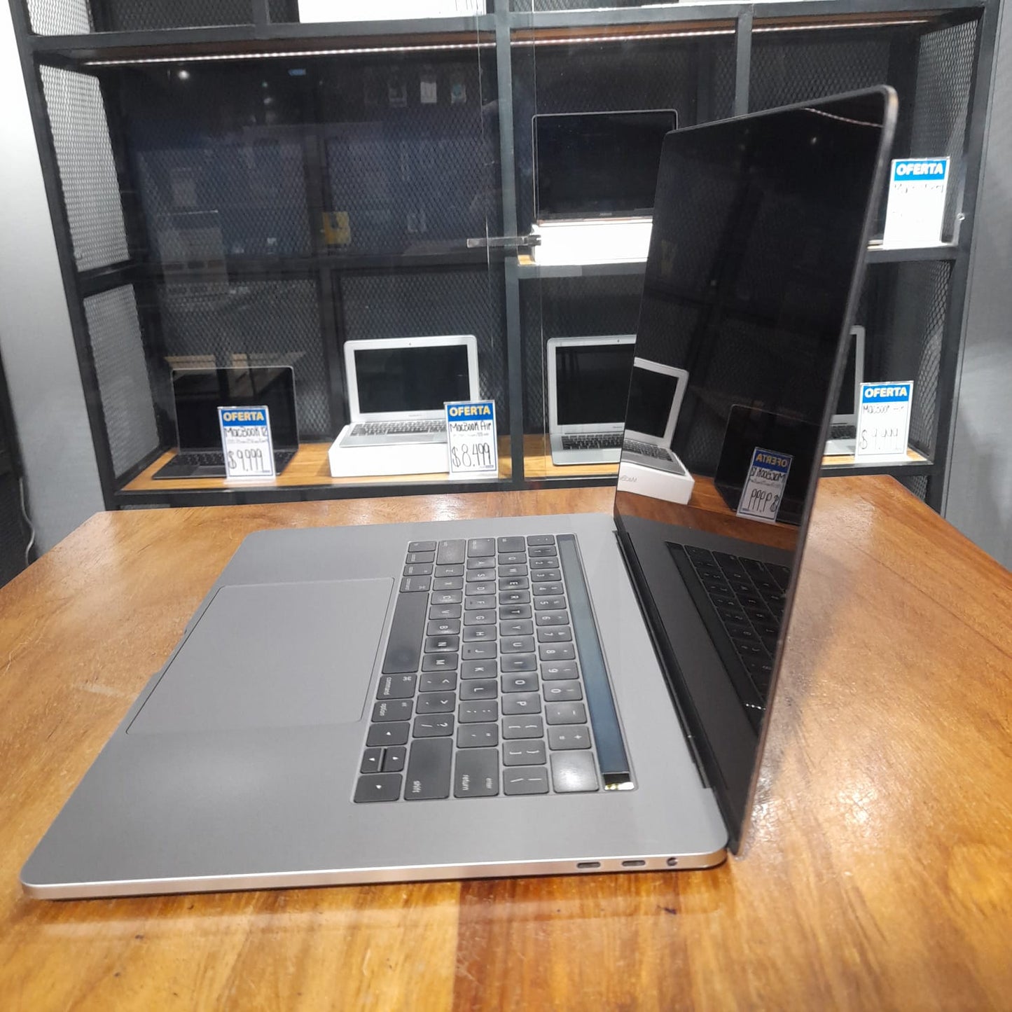 Macbook Pro "15" 2016 Touchbar (Producto Único)