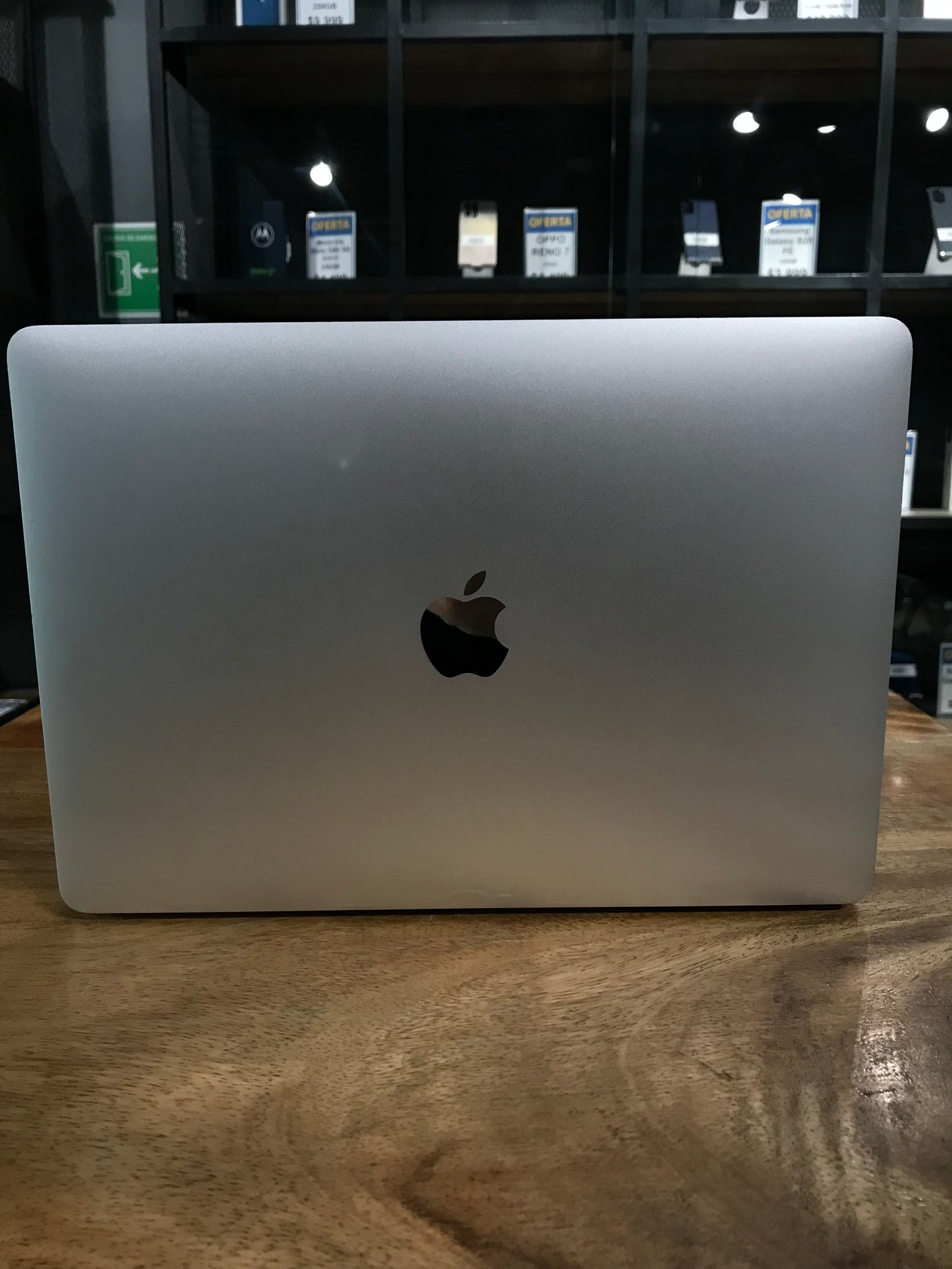 MacBook Pro 2017 13" 8 RAM  128 SSD (Producto Unico)