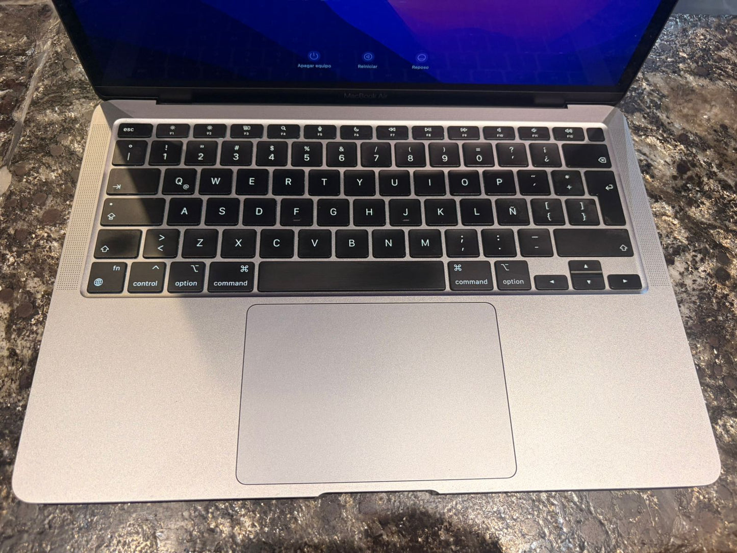 Macbook Air 13"(M1, 2020)
