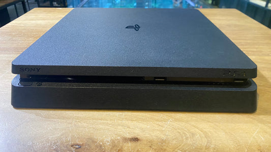 Play Station 4 Slim 1TB