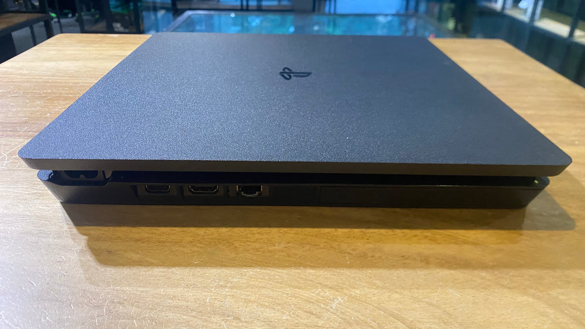 Play Station 4 Slim 1TB