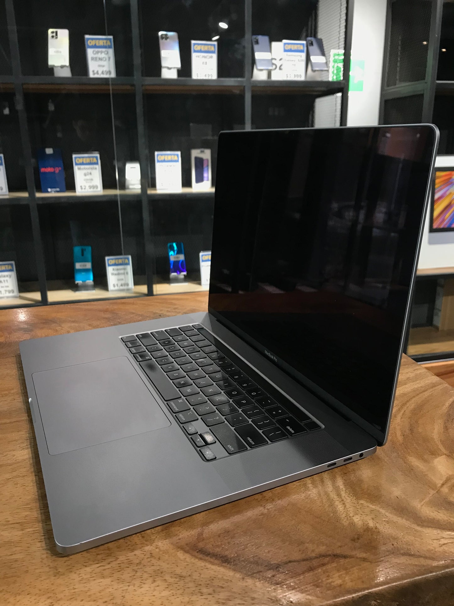 MacBook Pro 16" 2019 (Producto Unico)