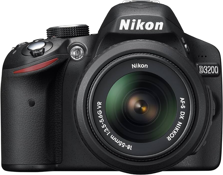Nikon D3200 + AF-S 18-55mm 1:3.5-5.6G (Producto Unico)
