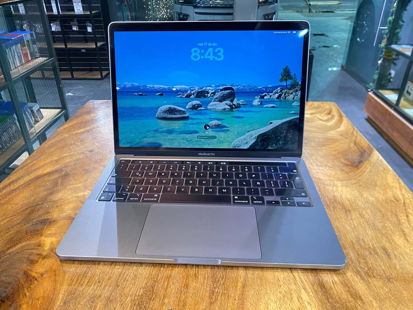 Macbook Pro 13” M2/ 256GB/ 8GB