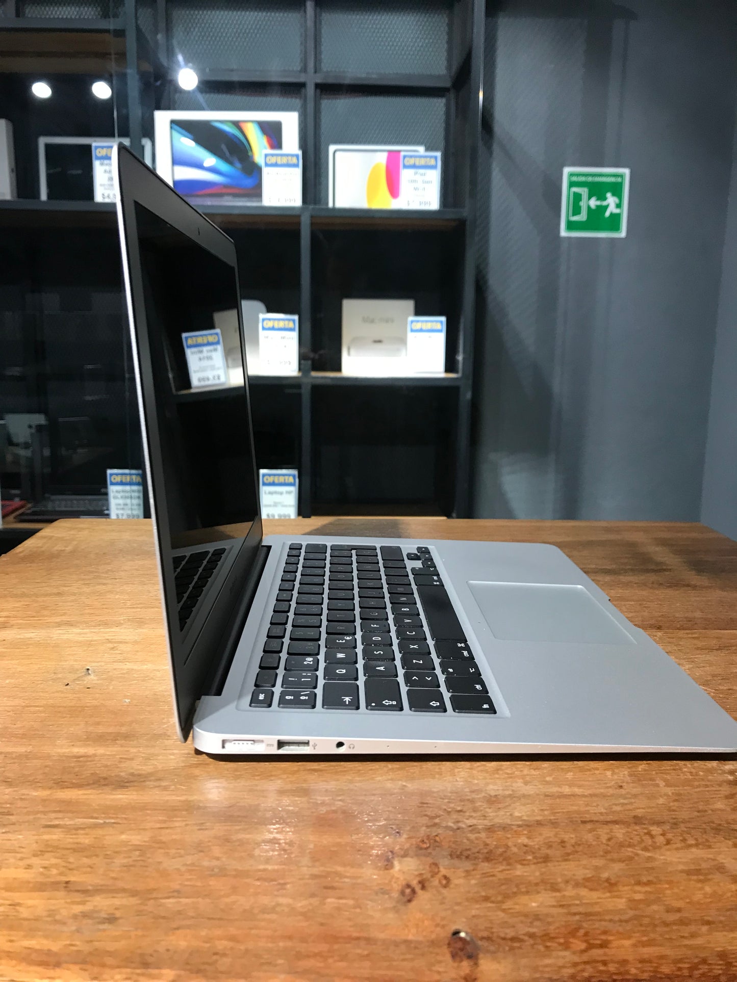 MacBook Air 13" 2017 (Producto Unico)