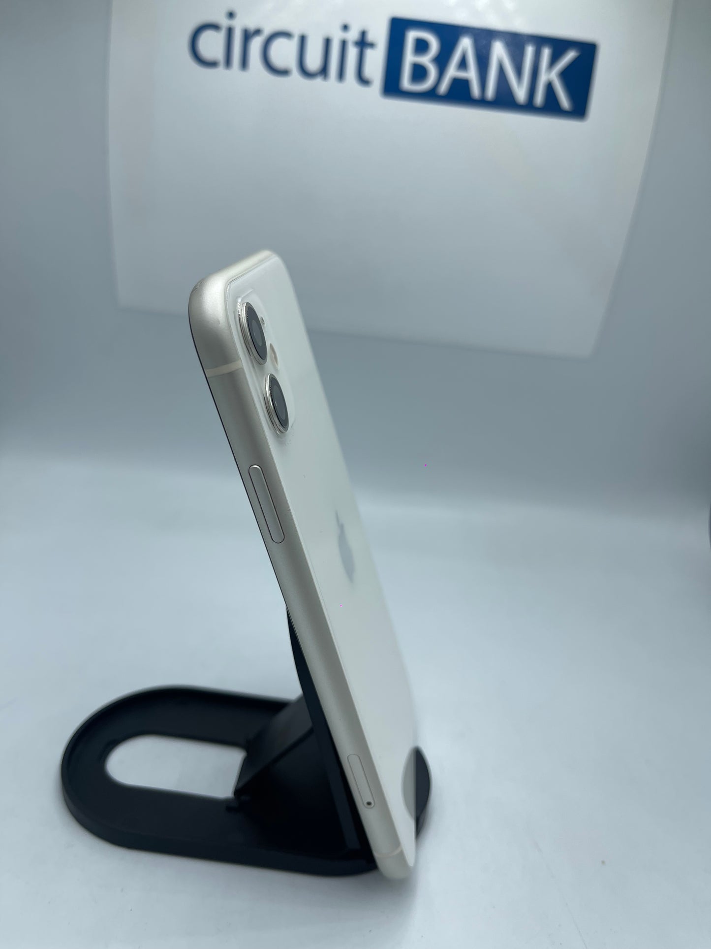 iPhone 11 64GB (Producto Único)
