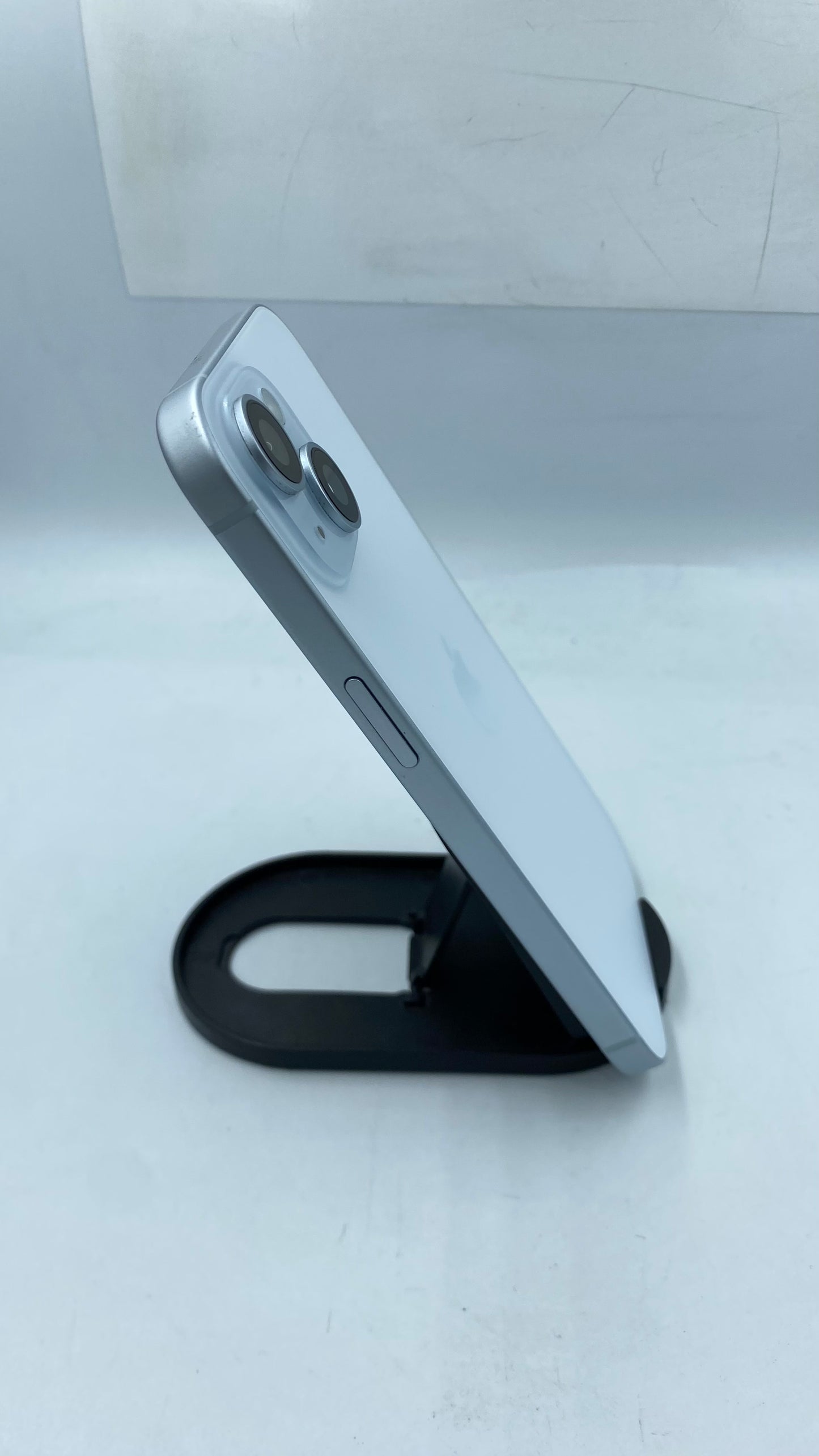 iPhone 15 128GB