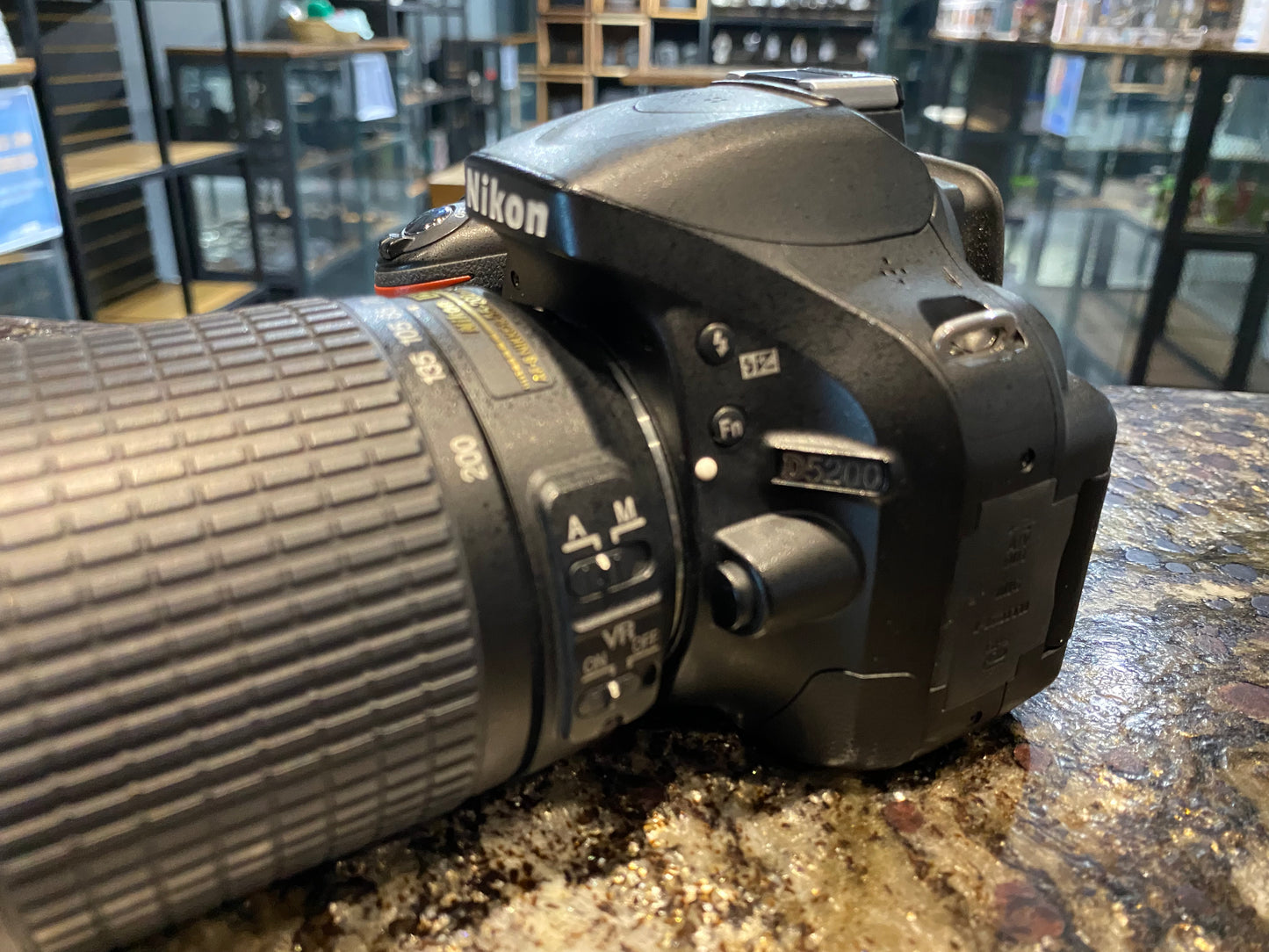 Nikon D5200 + 55-200mm (Producto Único)