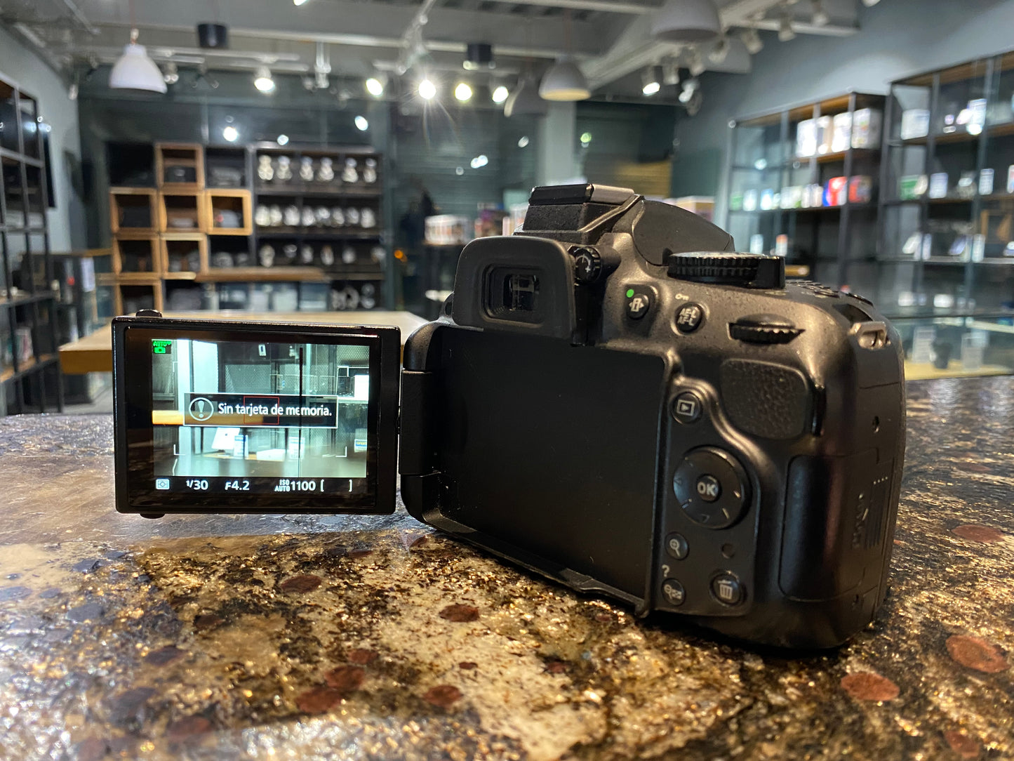 Nikon D5200 + 55-200mm (Producto Único)