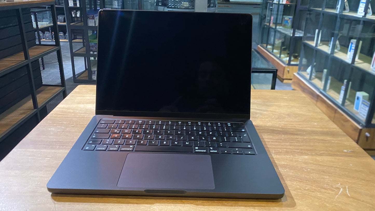 Macbook Pro 14" 2023 M3 Pro 18GB RAM 512GB SSD