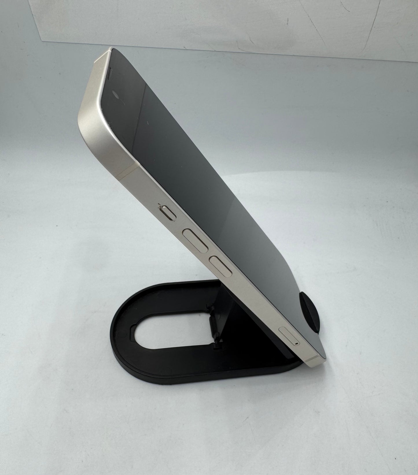 iPhone 13 128GB (Producto único)