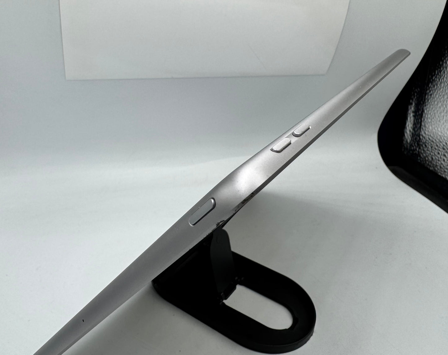 iPad 6th Gen 32GB (Producto Unico)
