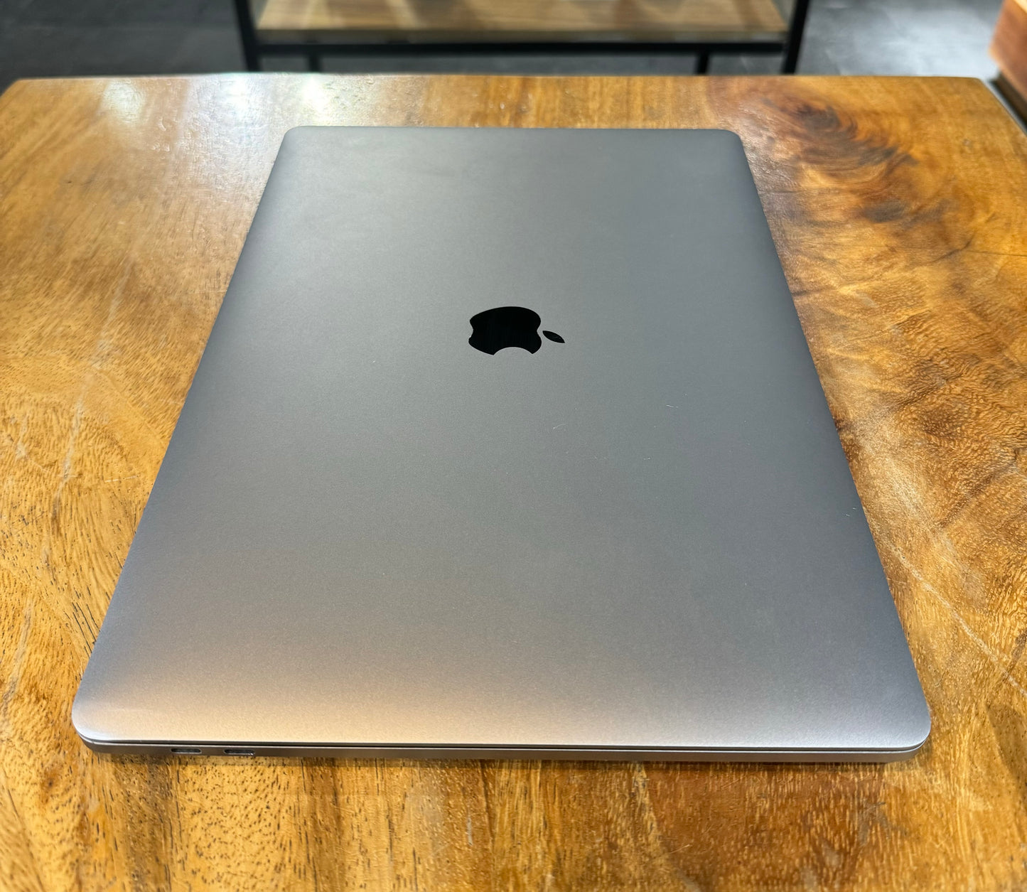MacBook Pro 16" 2019 (Produco Ùnico)