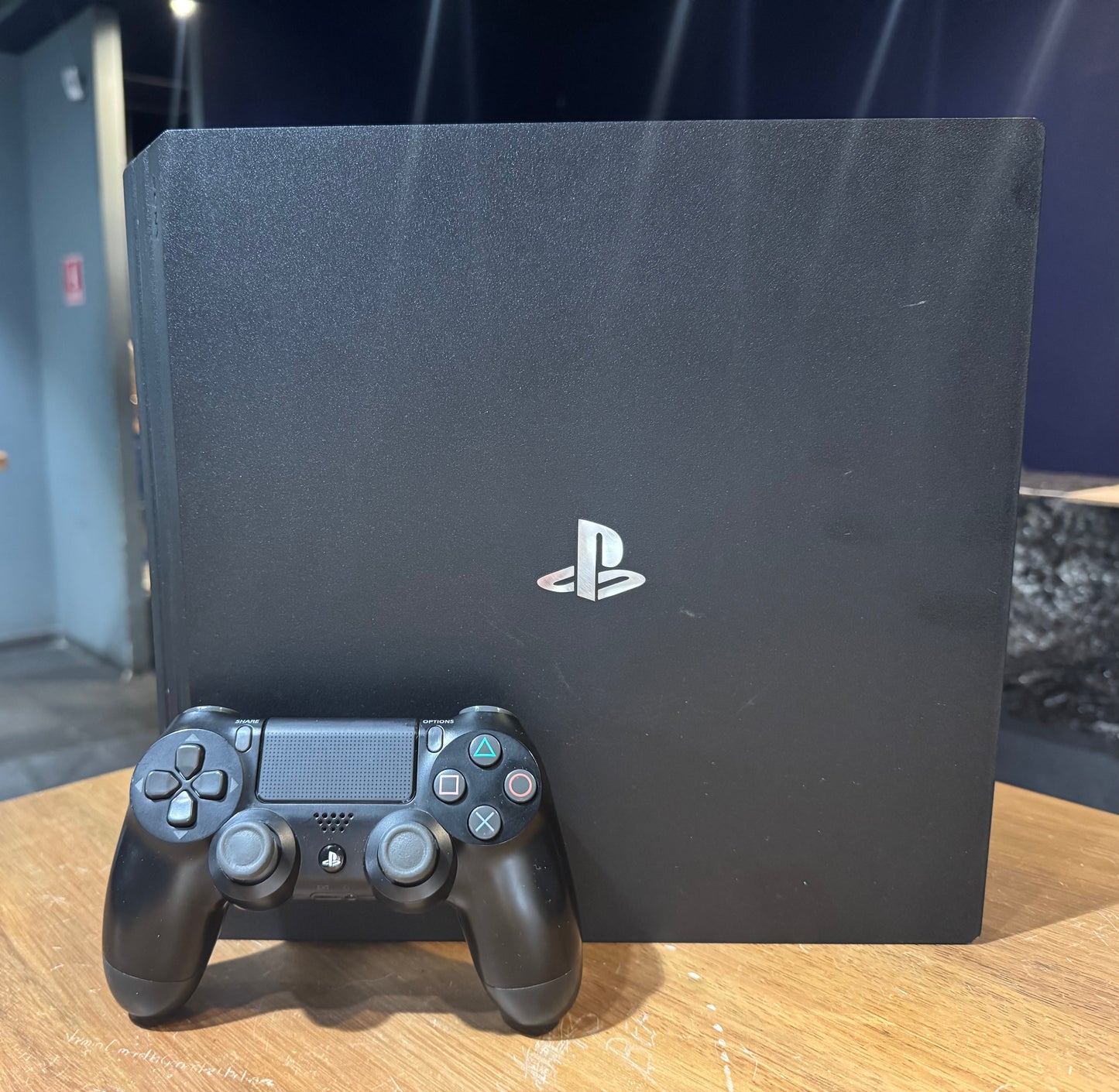 Consola PlayStation 4 Pro 1 TB