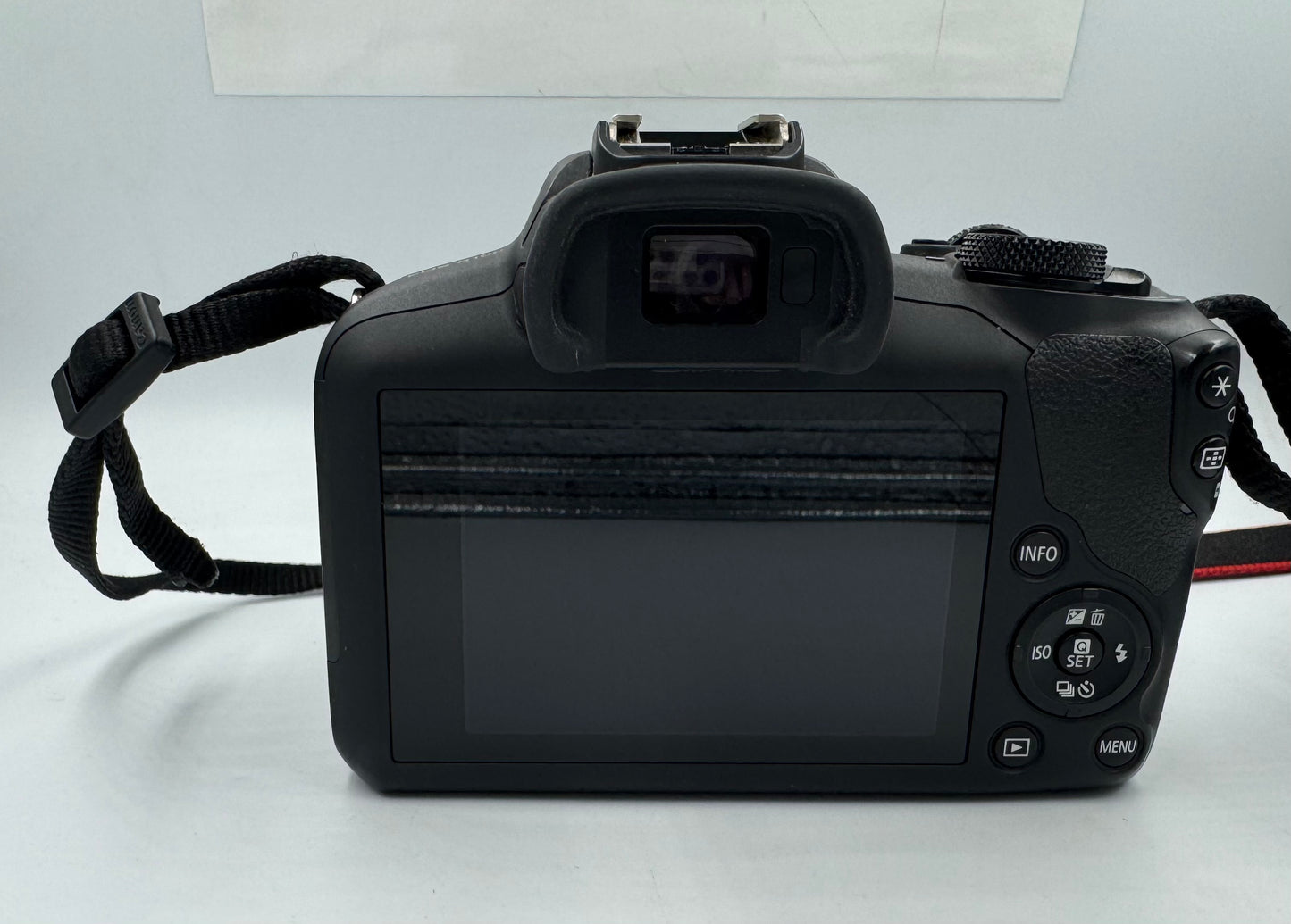 Càmara Canon EOS R100 (Producto Ùnico)