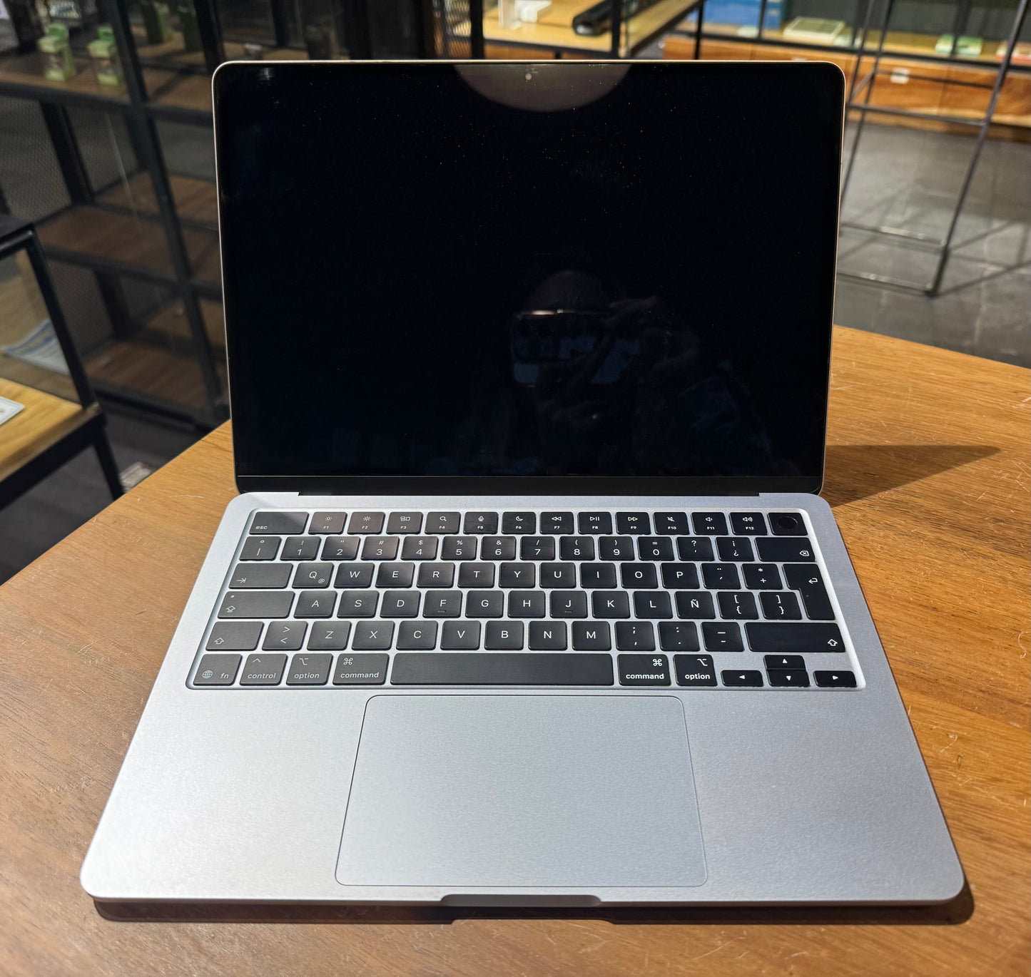 Apple Macbook Air 13" M4  2025