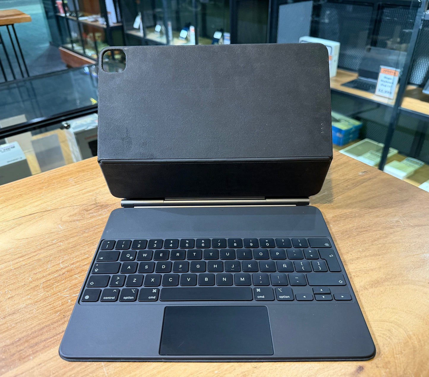 Magic Keyboard P/iPad Pro 12.9”